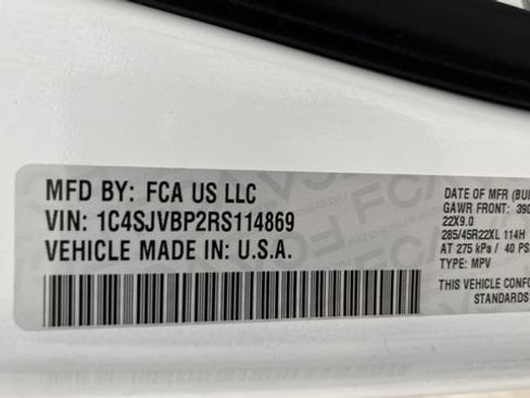 Used 2024 Jeep Wagoneer Series II w/ Premium Group I AWD/4WD image 30