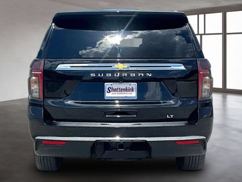 Used 2024 Chevrolet Suburban LT AWD/4WD image 5