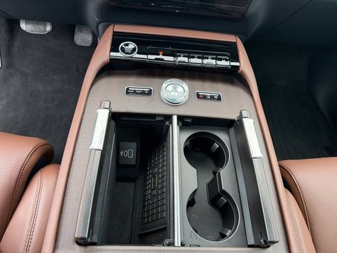 Used 2025 Lincoln Navigator L Reserve image 40