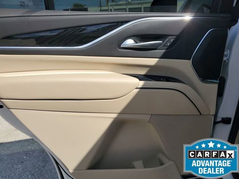 Used 2024 Cadillac Escalade Premium Luxury w/ Performance Package image 45