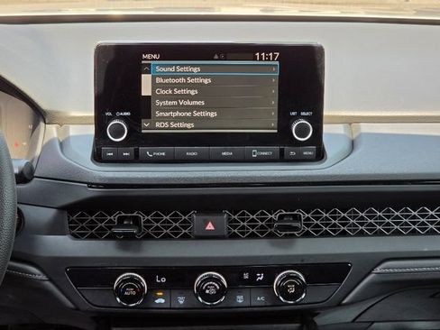 Certified 2025 Honda Accord LX image 27