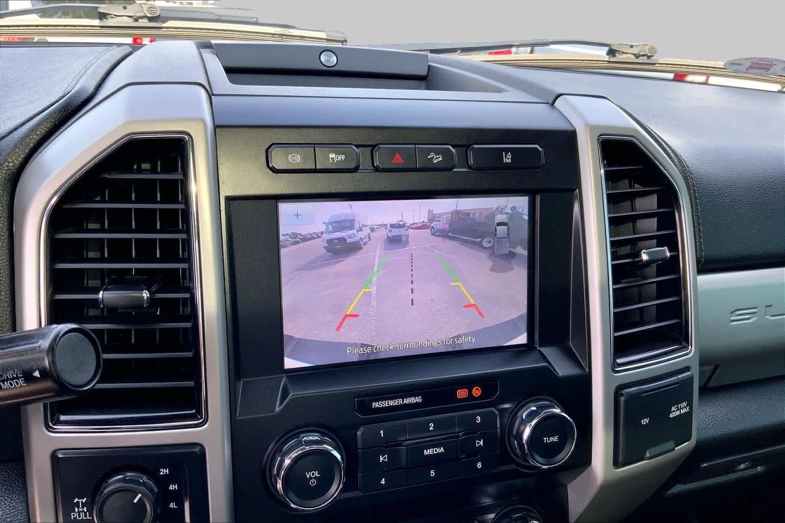 Used 2020 Ford F250 Lariat w/ Lariat Ultimate Package AWD/4WD image 24