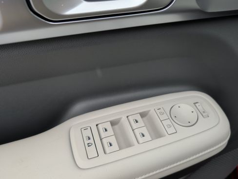 Certified 2026 Hyundai Santa Fe SEL FWD image 32