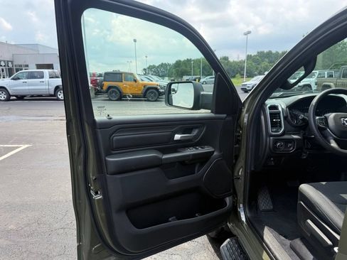 New 2026 RAM 1500 Express AWD/4WD image 11