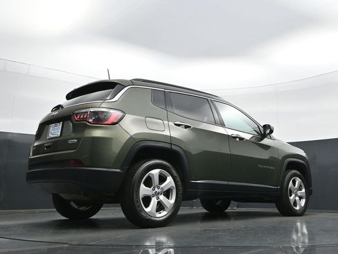 Used 2021 Jeep Compass Latitude AWD/4WD image 27