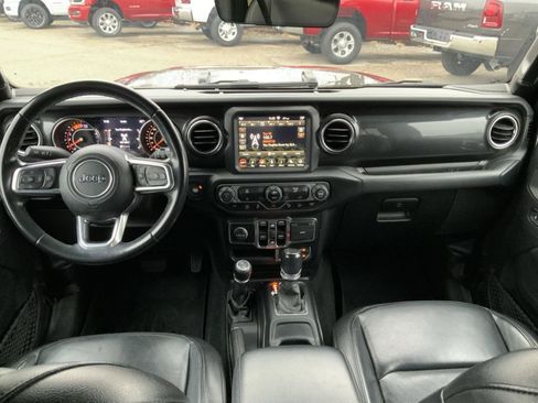 Used 2020 Jeep Wrangler Unlimited Sahara image 53