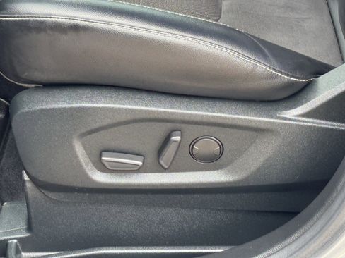 Certified 2022 Ford Edge ST image 16