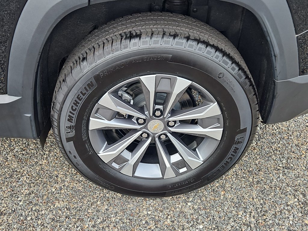 Certified 2025 Chevrolet Equinox LT AWD/4WD image 8