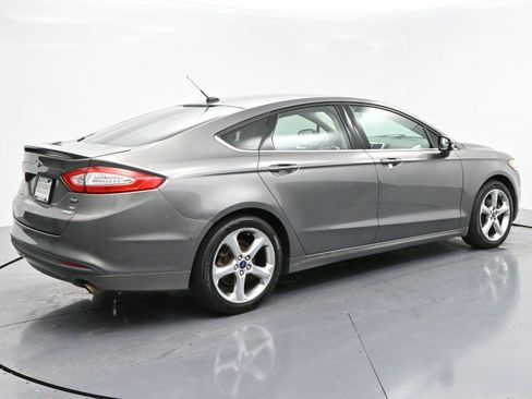 Used 2014 Ford Fusion SE w/ Equipment Group 201A image 7