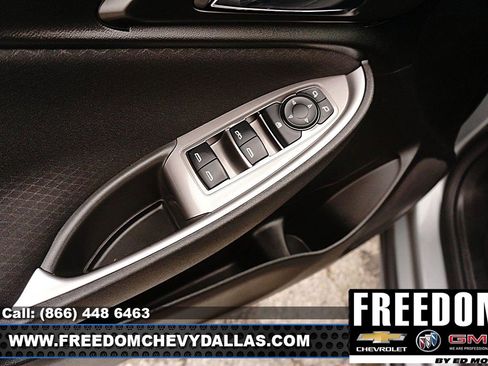 Used 2025 Chevrolet Malibu LT FWD image 33