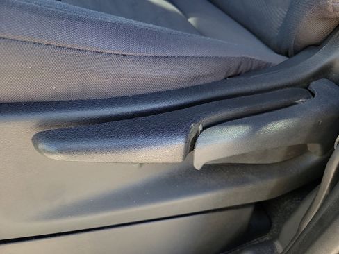 Used 2024 Nissan Frontier S w/ Technology Package image 13