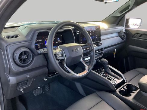 Used 2026 Chevrolet Colorado Trail Boss AWD/4WD image 17