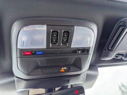 Used 2024 Subaru Crosstrek 2.5i Wilderness image 17