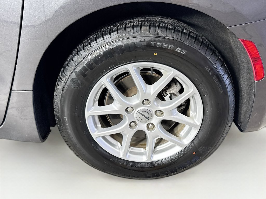 Used 2022 Chrysler Pacifica Touring-L FWD image 31