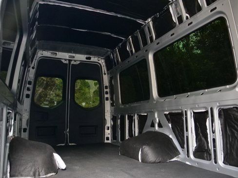 Used 2023 Mercedes-Benz Sprinter 3500 w/ Parking Package image 31