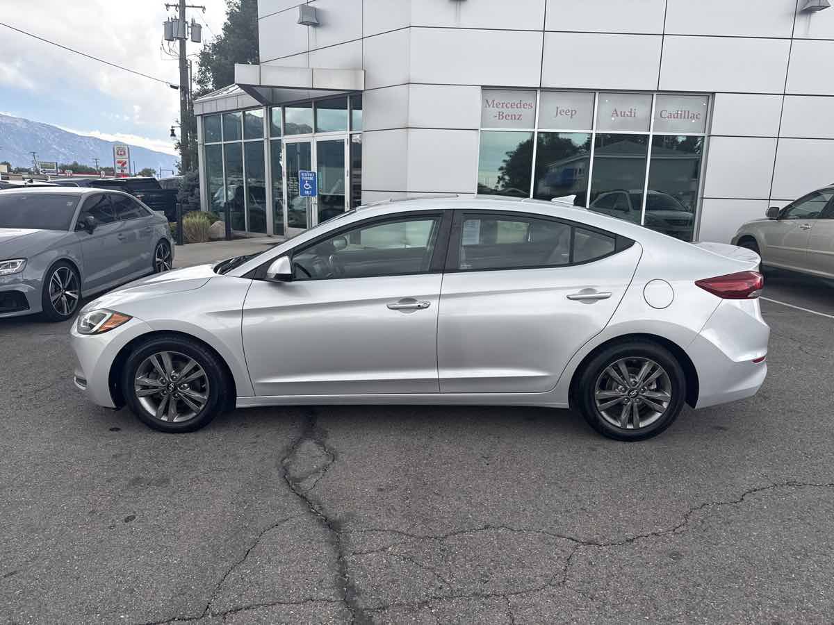 Used 2018 Hyundai Elantra Value Edition FWD image 9