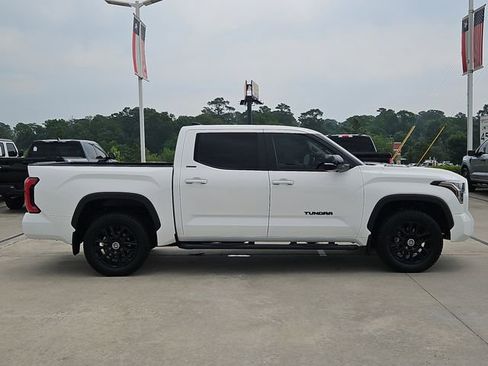 Used 2024 Toyota Tundra Limited AWD/4WD image 4
