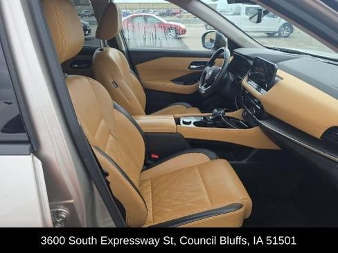Used 2023 Nissan Rogue Platinum w/ Platinum Premium Package AWD/4WD image 9
