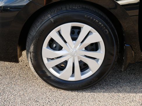 Certified 2025 Nissan Versa S w/ Trunk Package image 15