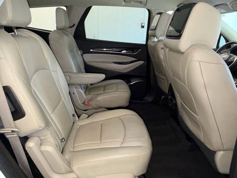 Used 2018 Buick Enclave Essence FWD image 28