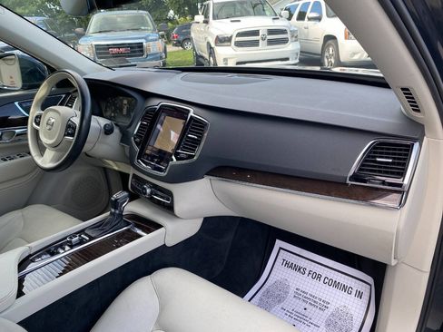 Used 2017 Volvo XC90 T6 Momentum w/ Vision Package AWD/4WD image 35