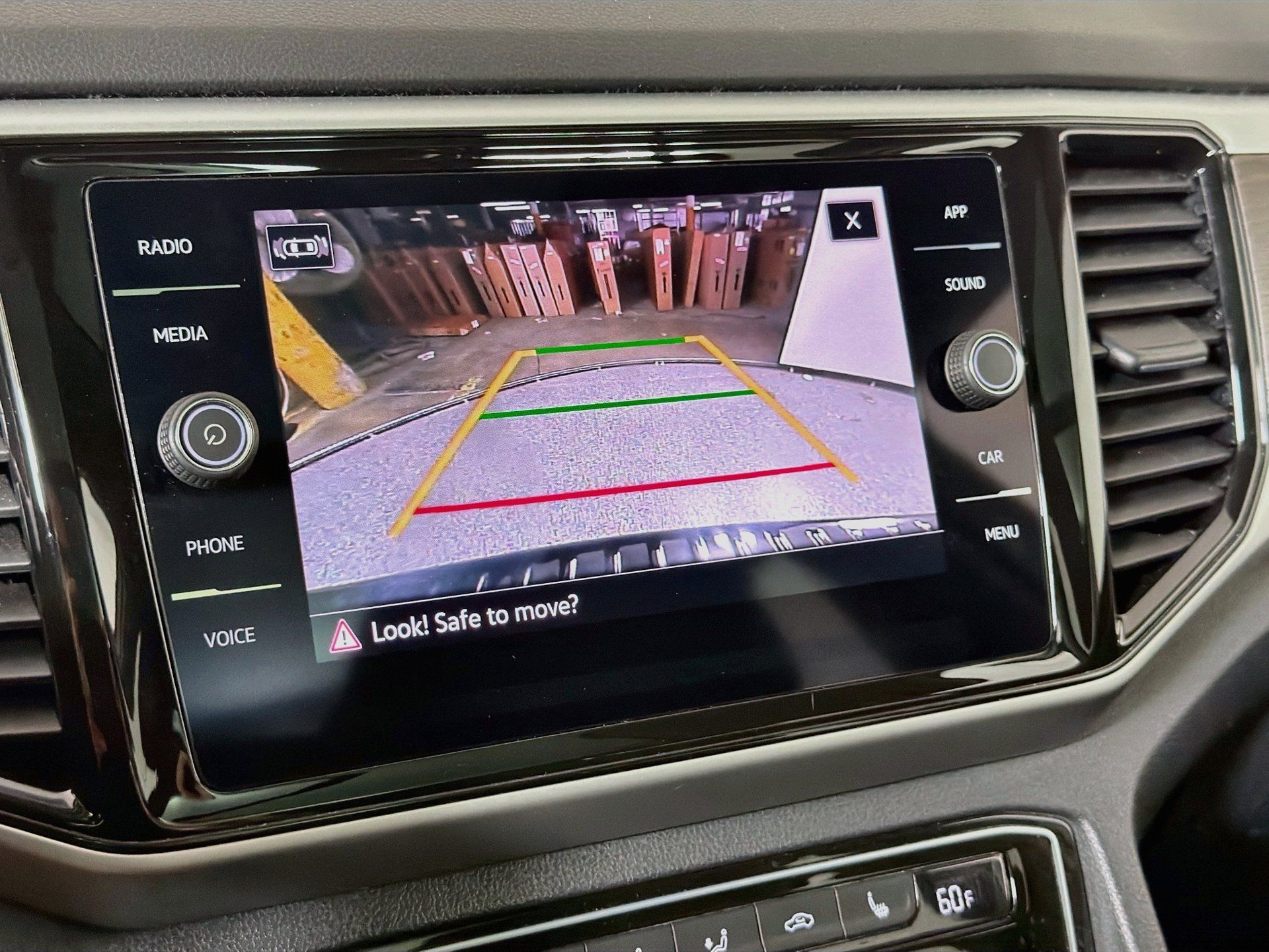 Certified 2023 Volkswagen Atlas SE w/ Panoramic Sunroof Package FWD image 13