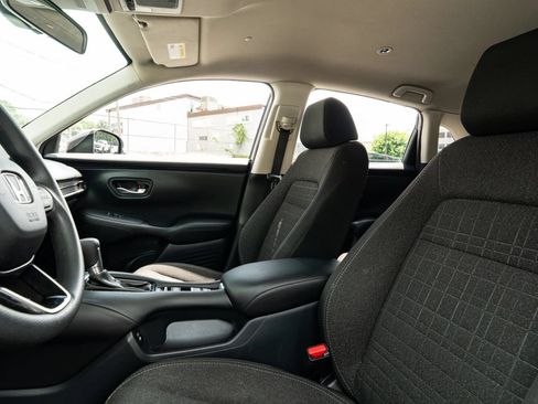 Used 2025 Honda HR-V LX image 25