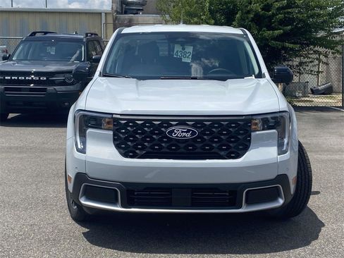 New 2025 Ford Maverick Lariat image 8