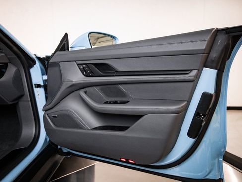Certified 2023 Porsche Taycan GTS AWD/4WD image 27