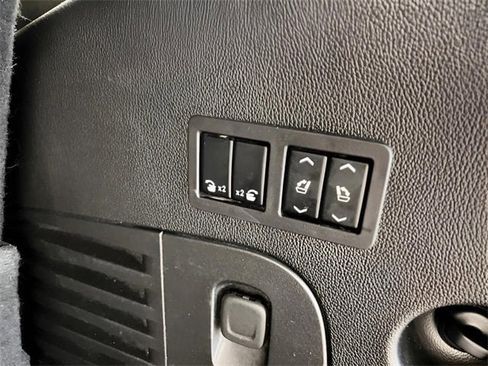 Used 2017 Chevrolet Tahoe LT image 10