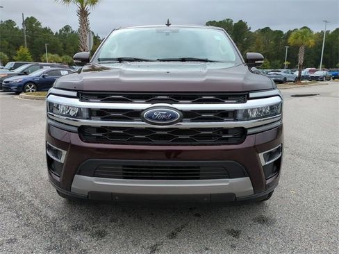 Used 2024 Ford Expedition Limited image 9