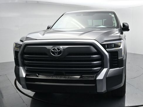 Used 2022 Toyota Tundra Limited AWD/4WD image 3