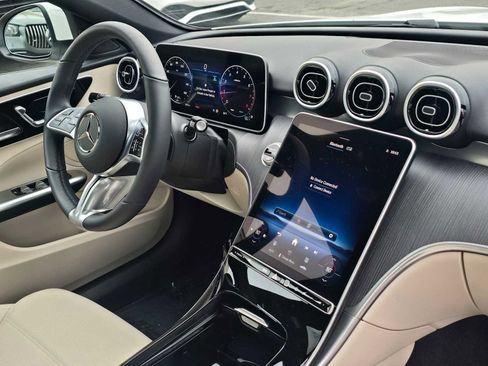 Used 2025 Mercedes-Benz C 300 4MATIC Sedan image 10