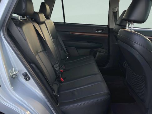 Used 2014 Subaru Outback 2.5i Limited w/ Moonroof Package image 23