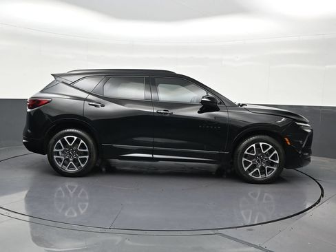 Used 2023 Chevrolet Blazer RS w/ Enhanced Convenience Package FWD image 7