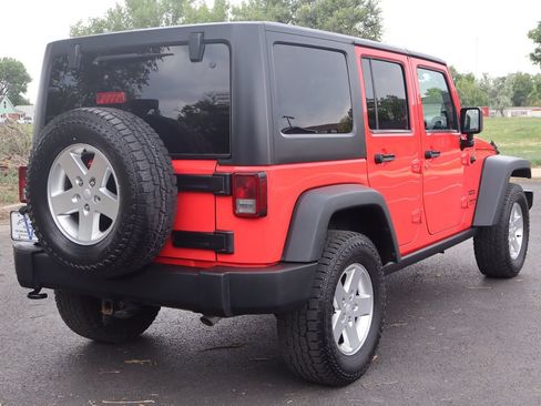 Used 2013 Jeep Wrangler Unlimited Sport AWD/4WD image 5