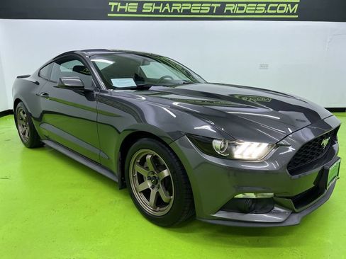 Used 2017 Ford Mustang Coupe RWD image 2