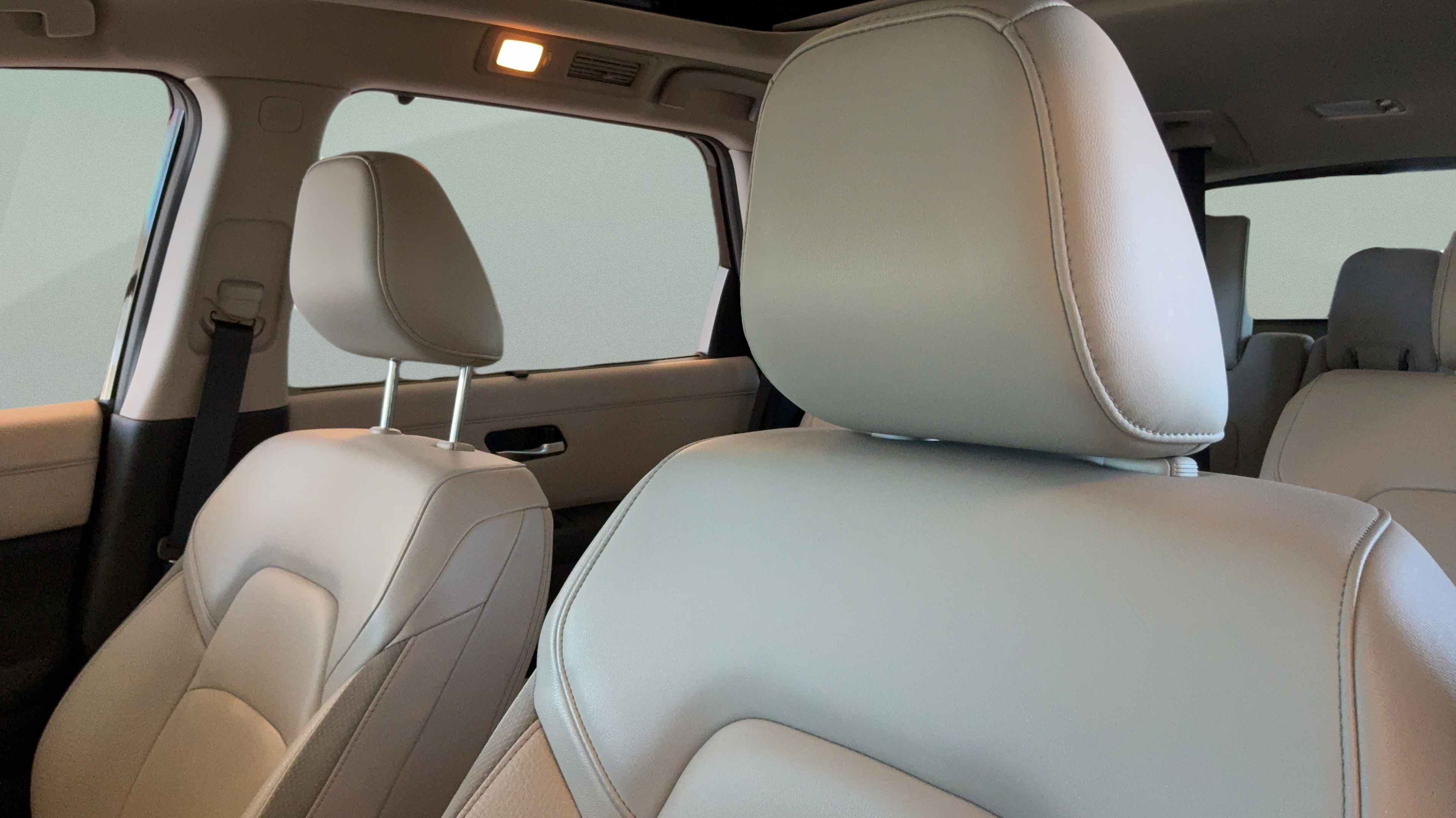 Used 2024 Nissan Pathfinder SL w/ SL Premium Package FWD image 26