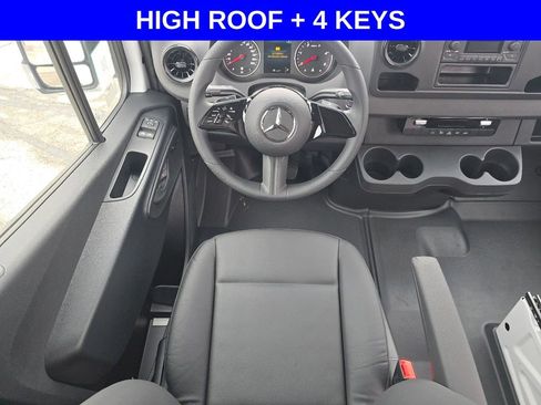 New 2025 Mercedes-Benz Sprinter 2500 image 15