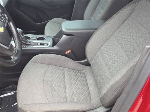 Used 2023 Chevrolet Equinox LT FWD image 16