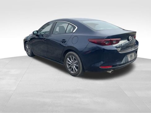 Used 2021 MAZDA MAZDA3 s image 3