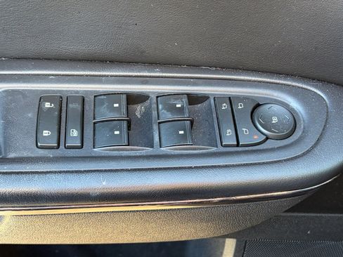 Used 2015 GMC Acadia Denali AWD/4WD image 9