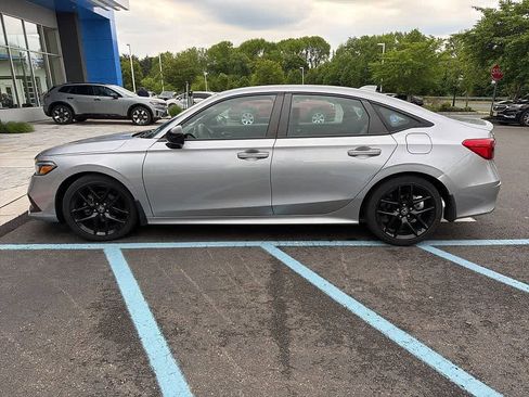 Used 2022 Honda Civic Sport image 8