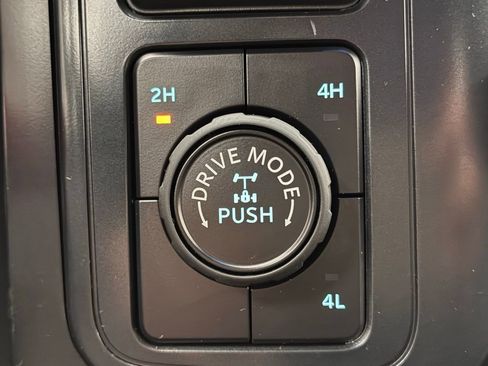 New 2025 Ford F150 STX image 4