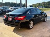 Used 2017 Nissan Altima 2.5 S w/ Power Driver Seat Package image 4