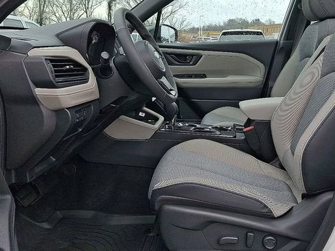 New 2026 Subaru Forester Premium AWD/4WD image 15