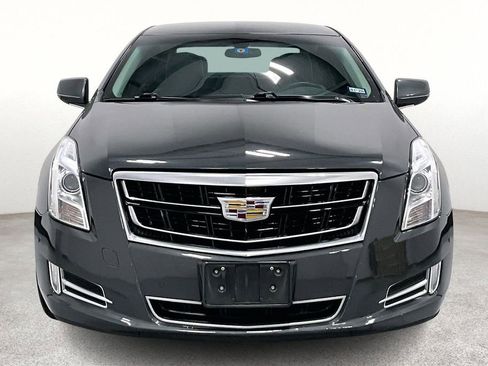 Used 2017 Cadillac XTS Luxury image 3