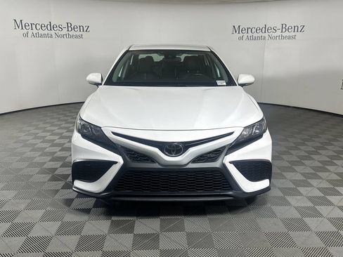 Used 2023 Toyota Camry SE FWD image 2