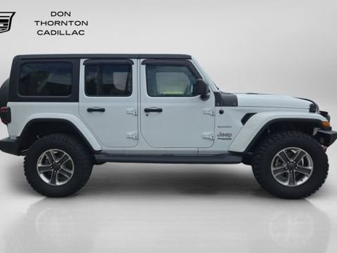 Used 2020 Jeep Wrangler Unlimited Sahara AWD/4WD image 6