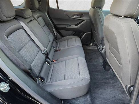 Used 2025 Chevrolet Equinox LT image 19